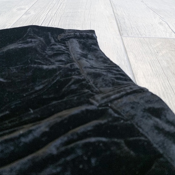 MATERIAL GIRL Black Velvet High Waisted Shorts - Picture 7 of 7